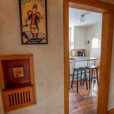 *walk To Plaza* Artful, Authentic Style * Santa Fe